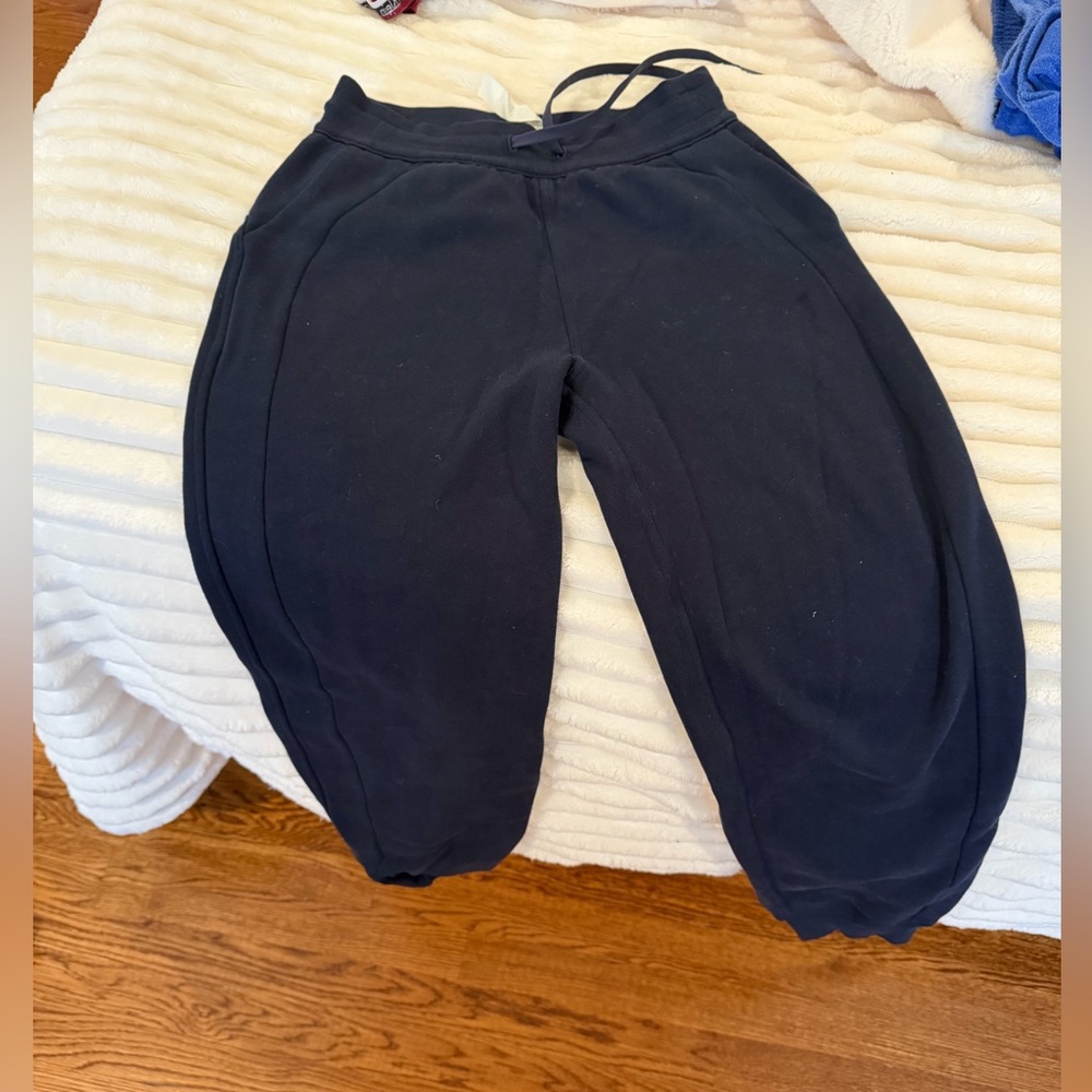 Very lightly worn navy Lululemon scuba  joggers!